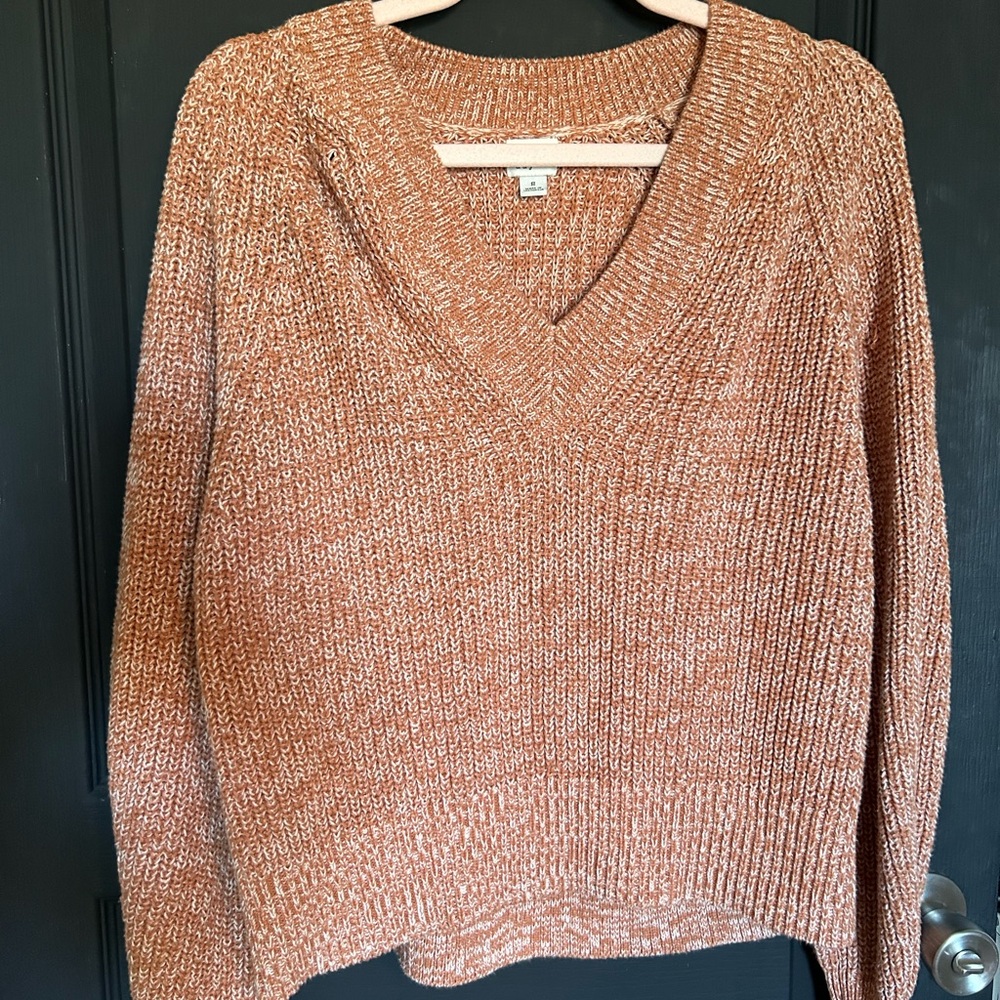 fall V-neck sweater
